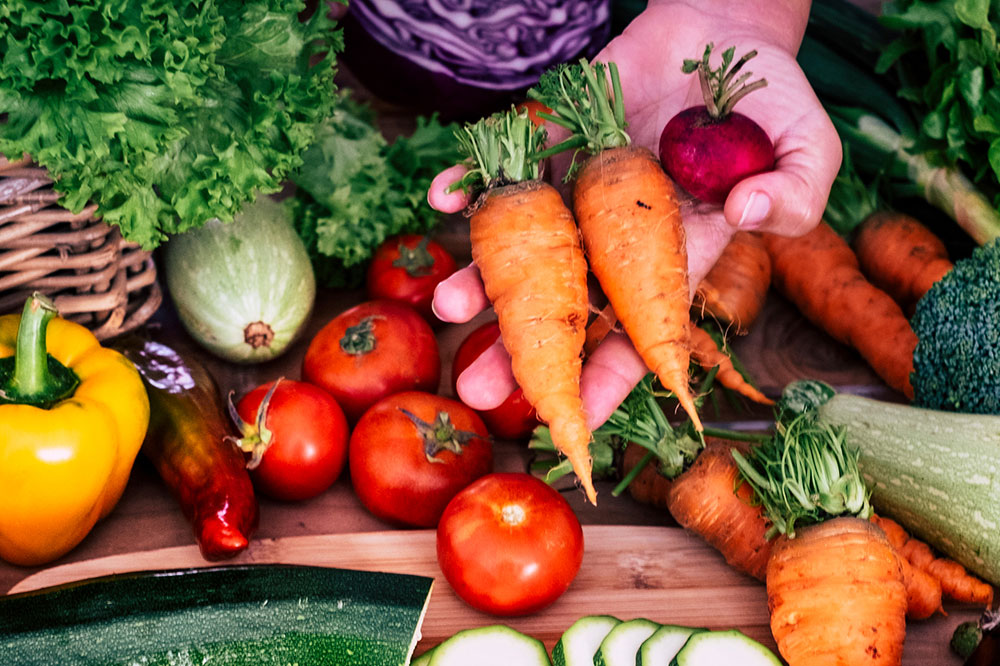 Healthy Snacks that Alleviate Gout Symptoms